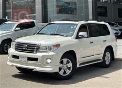 تۆیۆتا لاند کروزەر